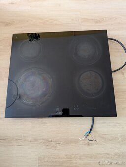 Sklokeramická deska - 2