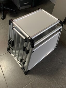 Přepravka do auta pro psy - 2