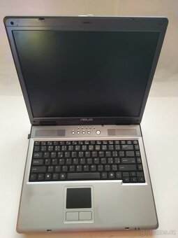 Asus A9RP - 2