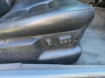 Bmw E32 interiér - 2