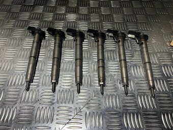 //Vstřikovače Audi Q7 3.0 TDI 171KW - BUG// - 2