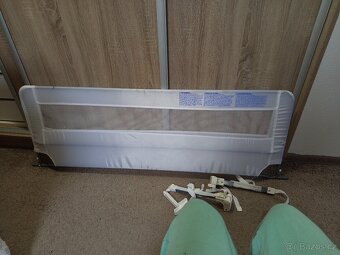 Přenosná zábrana na postel - 2