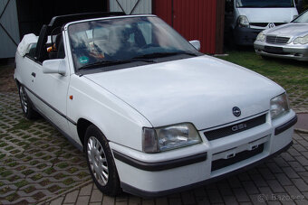 Opel Kadett 1.6 cabrio Bertone - 2