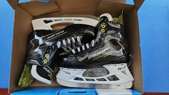 Brusle Bauer Supreme M30 - 2