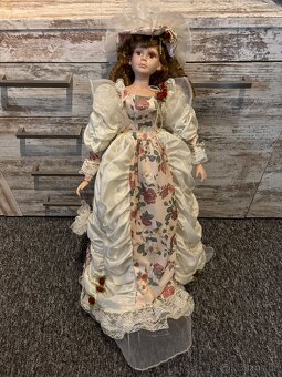 Porcelánová panenka - 2