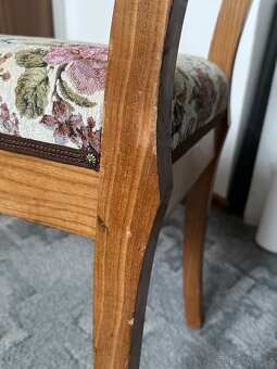 Taburetka/čalouněná stolička - 2