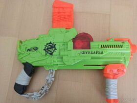 Nerf Zombie Revreaper - původní cena: 1200 kč - 2