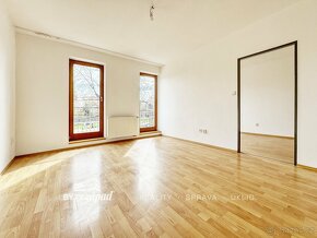Pronájem slunného bytu 3+kk, 49 m2 v novostavbě v centru Plz - 2