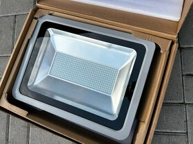 Venkovní voděodolné LED reflektory - 4 druhy - 2