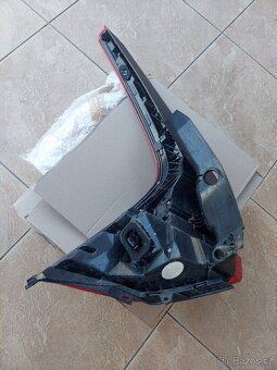 Volvo XC60 II pravé zadní světlo OE č. 31689690, 31689337 - 2