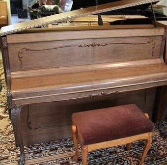 České pianino Petrof model antik + židle - 2