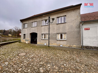 Prodej rodinného domu, 382 m², Volyně, ul. náměstí Hrdinů - 2