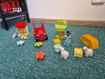 Lego Duplo Traktor a péče o zvířata - 2