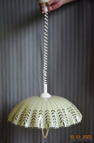 Stahovací lustr - krémově žluté sklo průměr 43 cm / Funkční. - 2