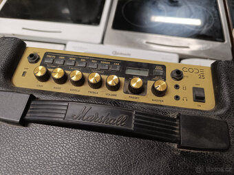 Kytarové modelingové kombo Marshall CODE 25 - 2