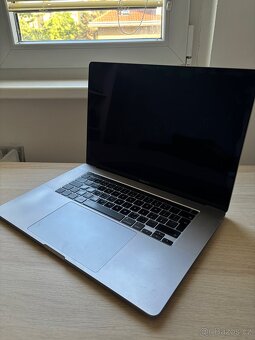 Prodám MacBook Pro 16” (2019), 512 GB - 2