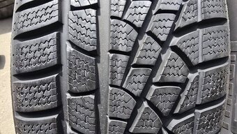 Zimní pneu 245/40/19 Pirelli - 2
