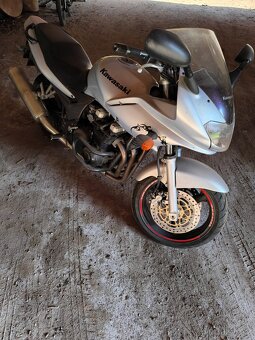 Kawasaki 750 ZR-7S - 2
