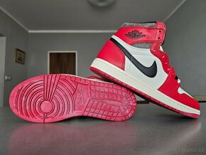 Nike Air Jordan 1 High Chicago Lost And Found - 2
