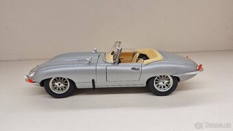 1:18 JAGUAR E CABRIO, 1 - 2