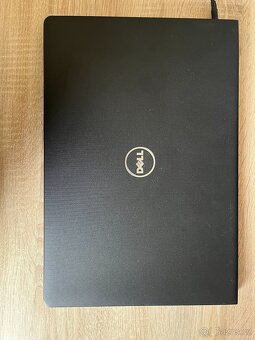 Hezký,rychlý a nepoužívaný Dell Vostro 15 (3578) ,i5-8250U,8 - 2