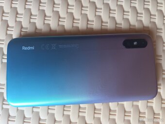 Prodám mobilní telefon Xiaomi Redmi 9 At - 2