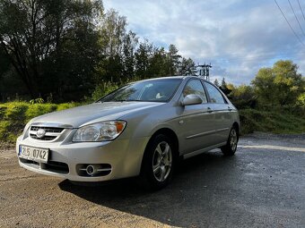 Kia Cerato 1.5 CRDI - 2