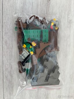 LEGO Castle 6024 Bandit Ambush - US set - 2