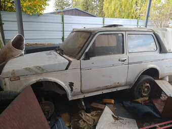 lada niva - 2