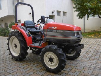 Malotraktor MITSUBISHI MT201D s rotavátorem - 2