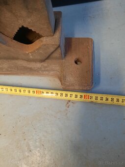 Svěrák na kulatinu trubky - 2