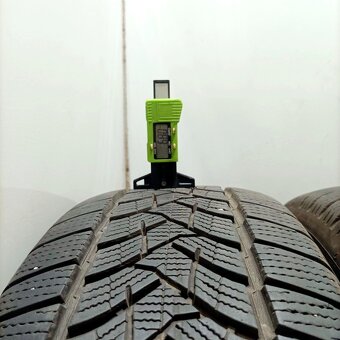 18" PNEU – 235/60/R18 – ZIMNÍ - značky DUNLOP - 85% a 75% - 2