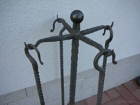 KRBOVÉ  NÁŘADÍ  KOVANÉ - 2