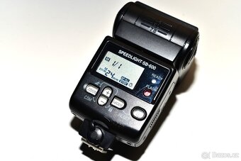 Nikon blesk SB-600 - 2