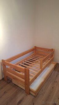 Dětská postel z masivu - 2