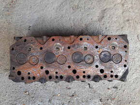 Toyota Land Cruiser 40 - hlava motoru - 2