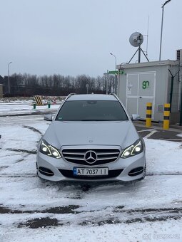 Mercedes-Benz W212 - 2