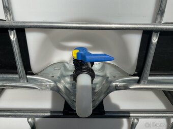 Nádrž na vodu 1000l IBC - 2