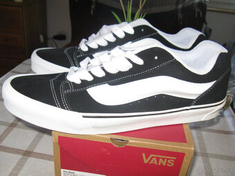 VANS boty EUR 49 NOVE - 2