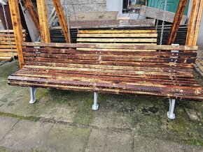 Nová zahradní lavička - litinové stojany - 2
