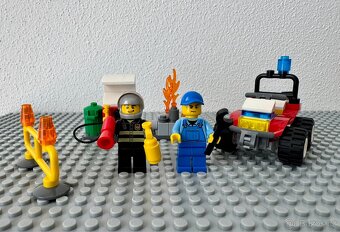 LEGO City 60088 - Hasiči - startovací sada - 2