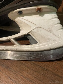 Brusle Bauer Supreme 3S - 2