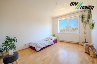 Milovice, pronájem bytu 2+1 o velikosti 46m2 se dvěma balkón - 2