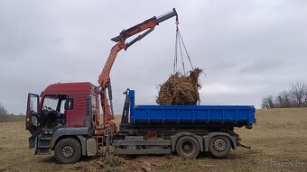 Přeprava, manipulace s hydraulickou rukou a kontejnerem. - 2