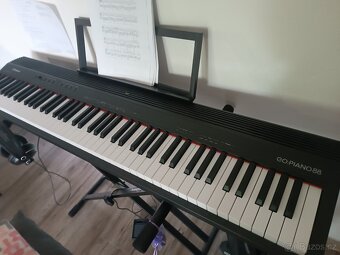 Stage piano Roland Go:88 - 2