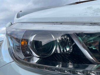 Pravé přední světlo Kia ceed 2012-2018 92102A2220 - 2