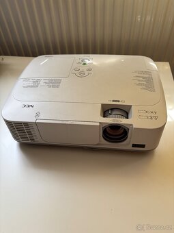 Projektor NEC M311W - 2