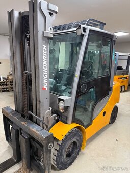 Výprodej VZV Jungheinrich DFG 435s r.v.2019 zdvih triplex 5m - 2