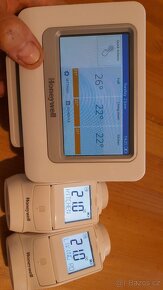Honeywell EVOHOME Touch - chytrí termostat s intemetem - 2