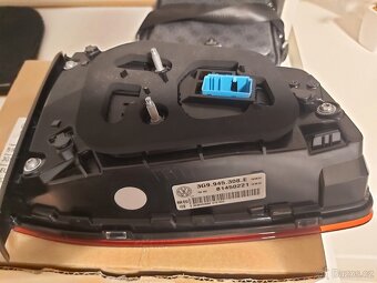 Original Vw led zadní světlo pravé vnitřní - 2